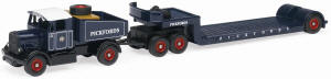 Hornby Model Railway Trains - Skale Autos R7110 Pickfords Scammell Ballast Tractor With Drawbar Low Loader