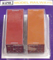 Dapol Model Railway Wagon - 00 Container 20 FT Various - B776C