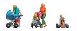 Noch - Mothers (2) & Children (3) - 3D Themed Figure Set (N-Gauge) - N35445
