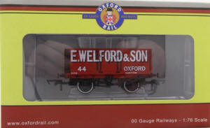 Oxford Rail - 7 Plank Mineral Wagon E Welford & Son Oxford No.44 - OR76MW7003